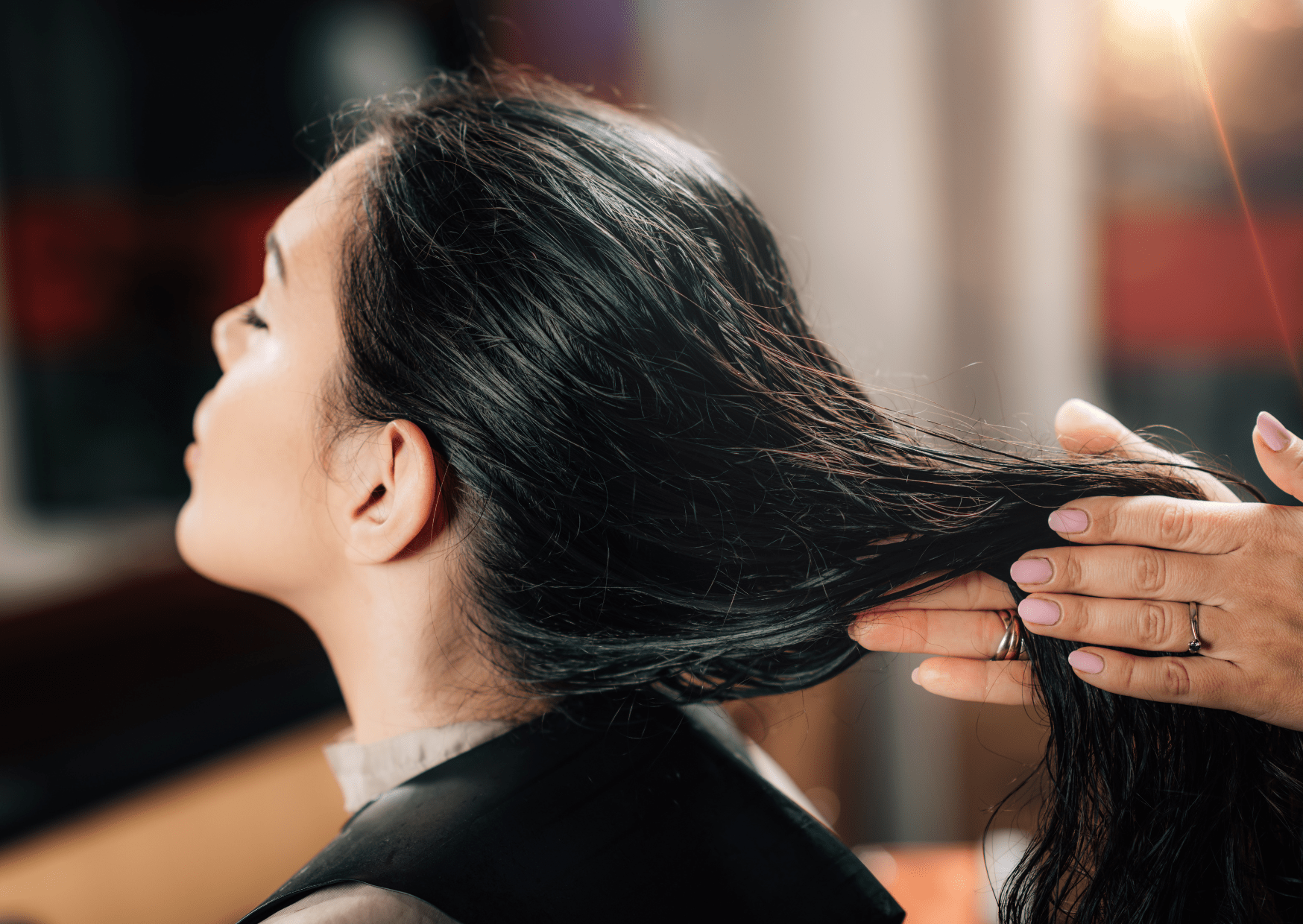 10 Benefits Of Bhringraj Oil And How To Use This Hair Growth Hero - The Skin Story