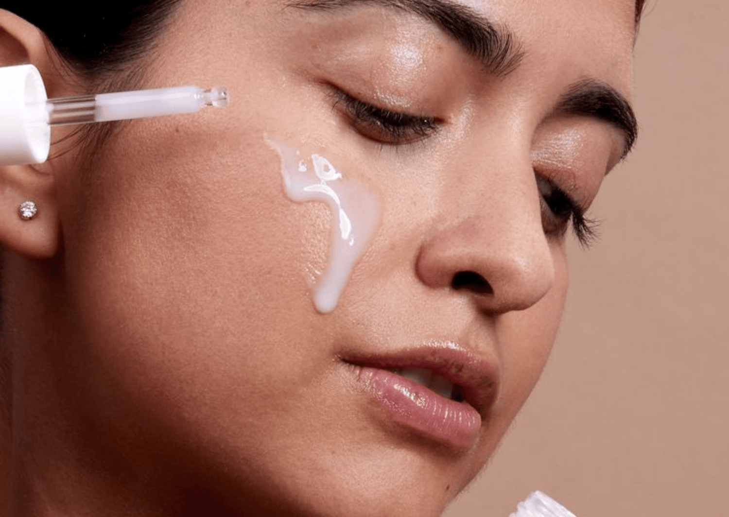 A Guide to Choosing Your First Serum - The Skin Story